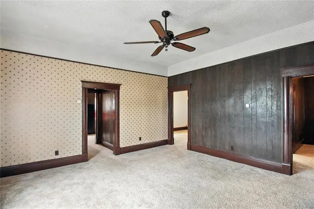 Photo 5 — 107 S Broadway Avenue, Hobart, OK 73651