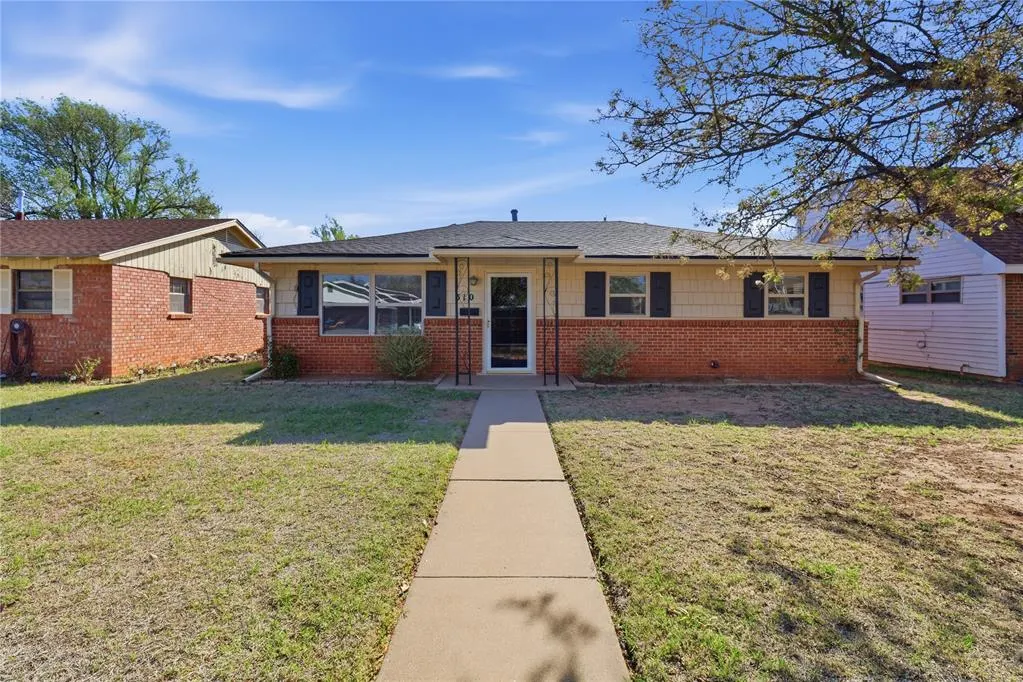 Photo 3 — 310 N Park Road, Hobart, OK 73651