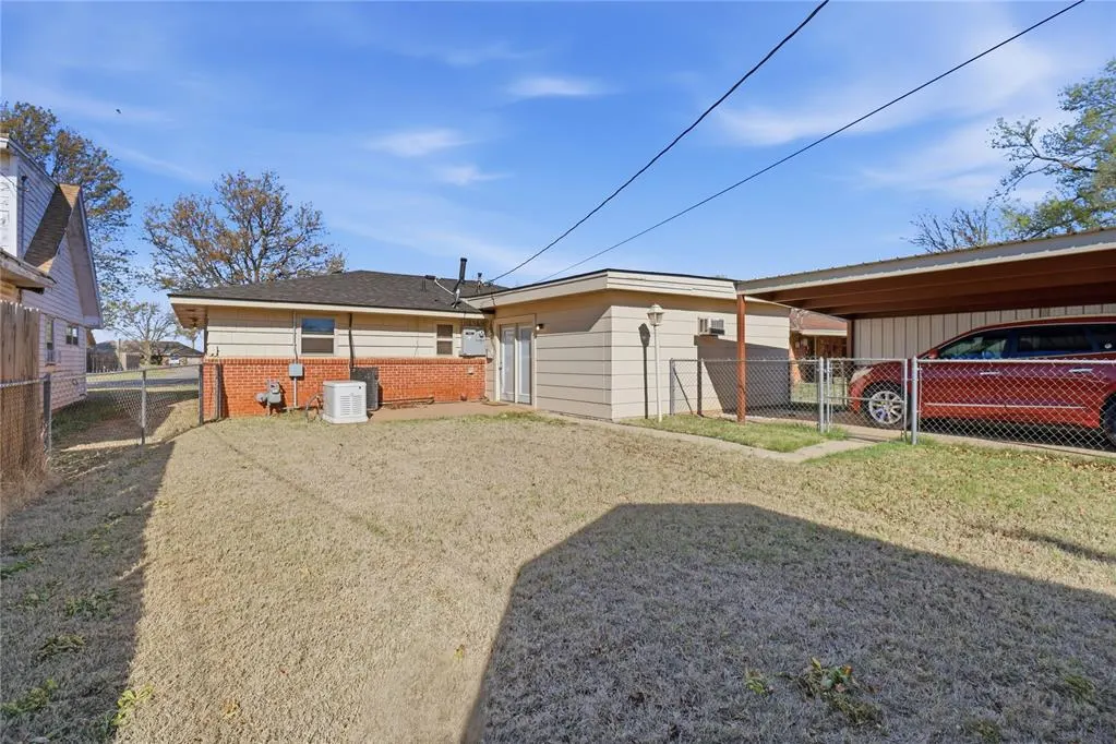 Photo 10 — 310 N Park Road, Hobart, OK 73651