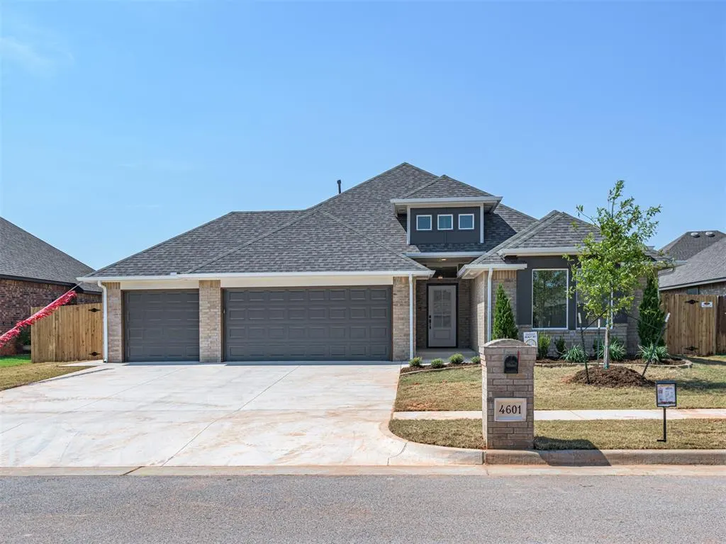 Front exterior — 4601 Hidalgo Avenue, Mustang, OK 73064