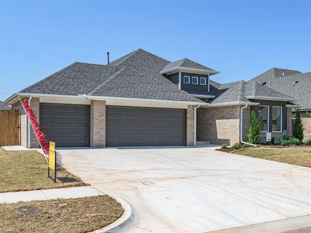 Photo 3 — 4601 Hidalgo Avenue, Mustang, OK 73064