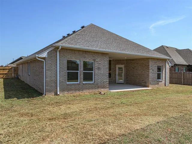 Photo 6 — 4601 Hidalgo Avenue, Mustang, OK 73064