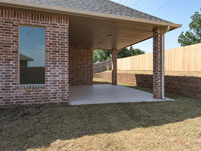 Photo 7 — 16701 Prado Drive, Oklahoma City, OK 73170