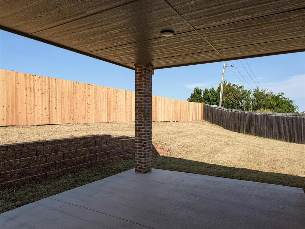 Photo 8 — 16701 Prado Drive, Oklahoma City, OK 73170