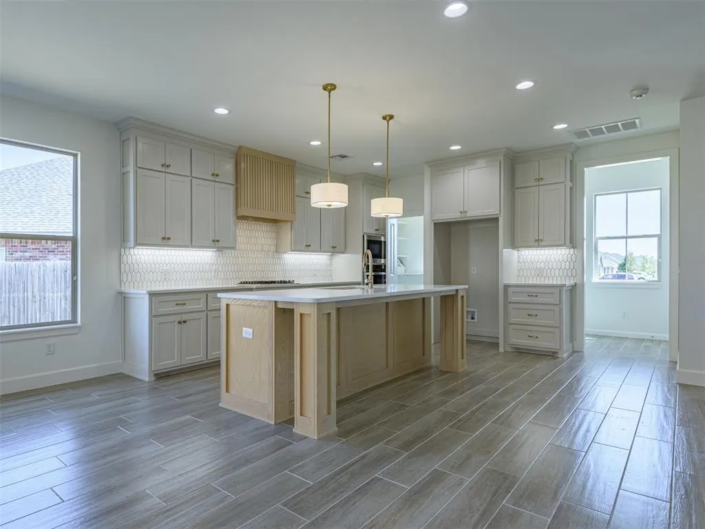 Photo 13 — 16701 Prado Drive, Oklahoma City, OK 73170