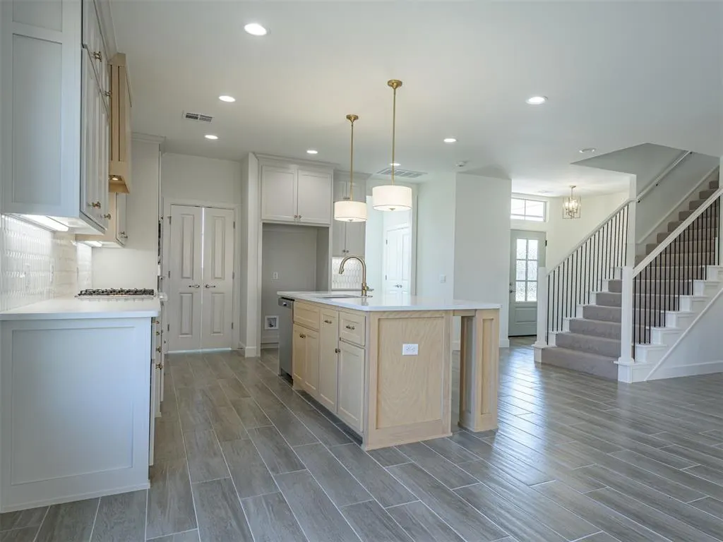 Photo 14 — 16701 Prado Drive, Oklahoma City, OK 73170