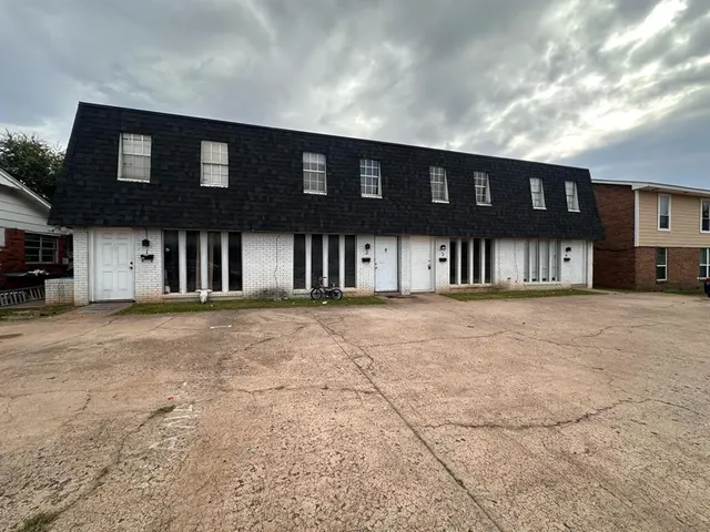 Photo 2 — 1434 NW 92nd Street, Oklahoma City, OK 73114