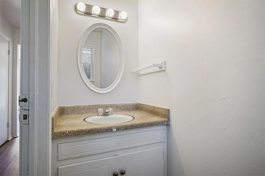 Photo 10 — 1434 NW 92nd Street, Oklahoma City, OK 73114