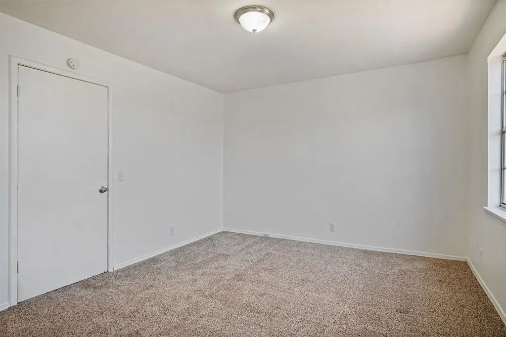 Photo 18 — 1434 NW 92nd Street, Oklahoma City, OK 73114
