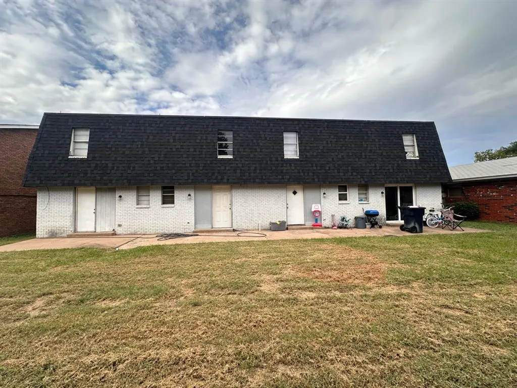 Photo 21 — 1434 NW 92nd Street, Oklahoma City, OK 73114