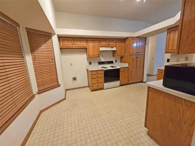 Photo 7 — 11604 Walters Avenue, Oklahoma City, OK 73162