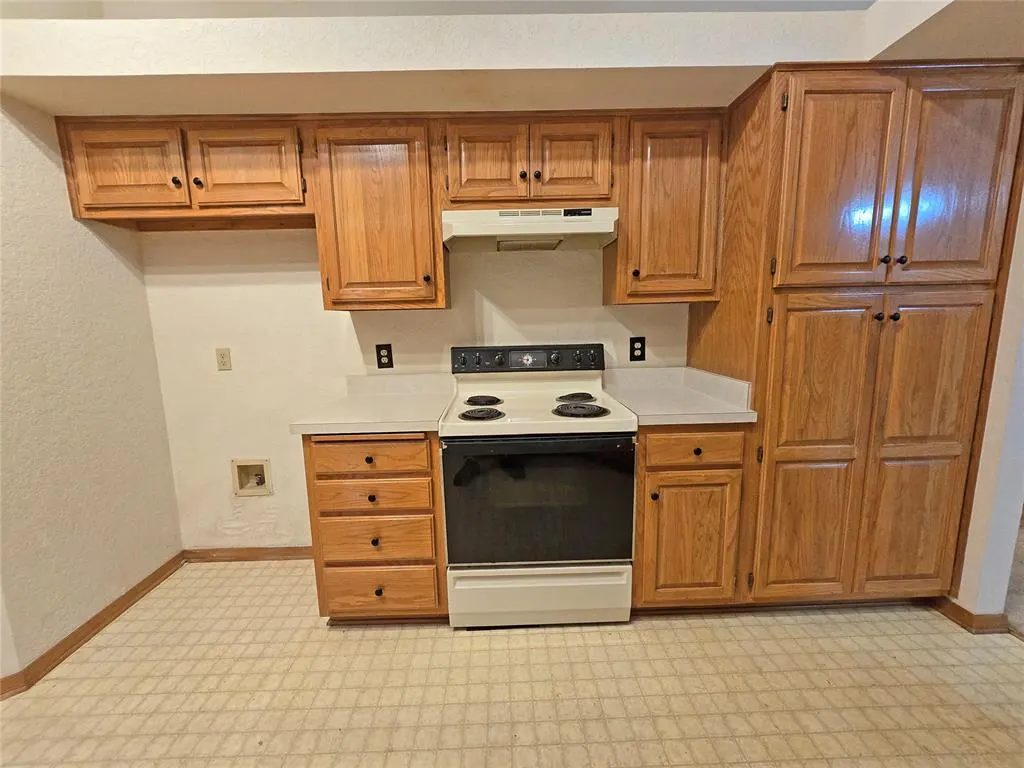 Photo 9 — 11604 Walters Avenue, Oklahoma City, OK 73162