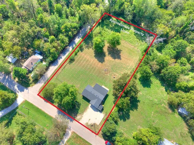 Front exterior — 2705 Valley Drive, Choctaw, OK 73020