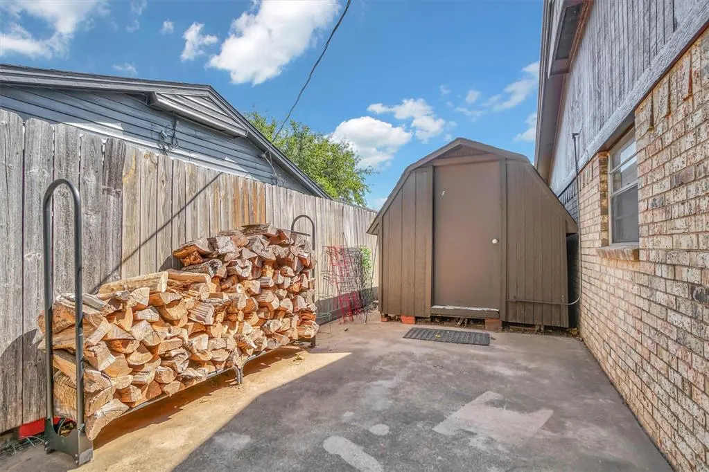 Photo 36 — 605 Comanche Trail, Altus, OK 73521