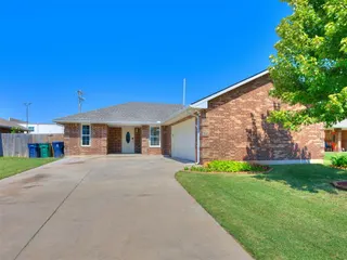 Sold home at 613 NE 85th Street