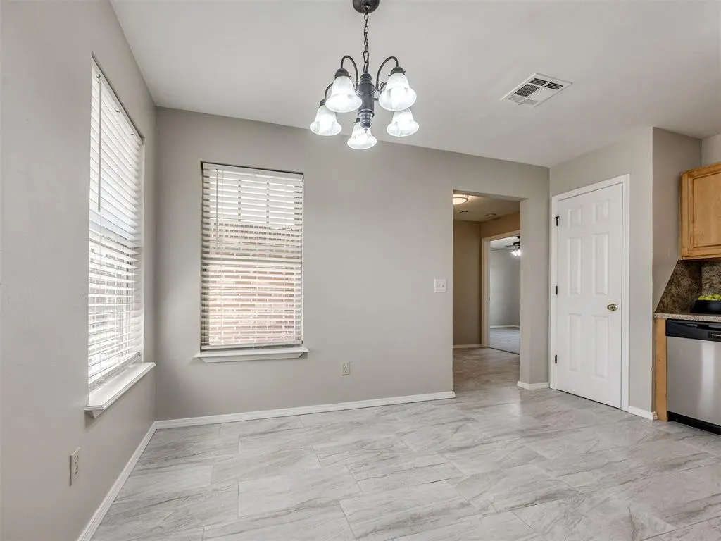 Photo 12 — 613 NE 85th Street, Oklahoma City, OK 73114