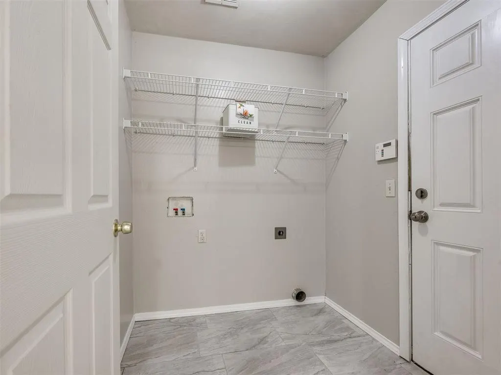 Photo 13 — 613 NE 85th Street, Oklahoma City, OK 73114