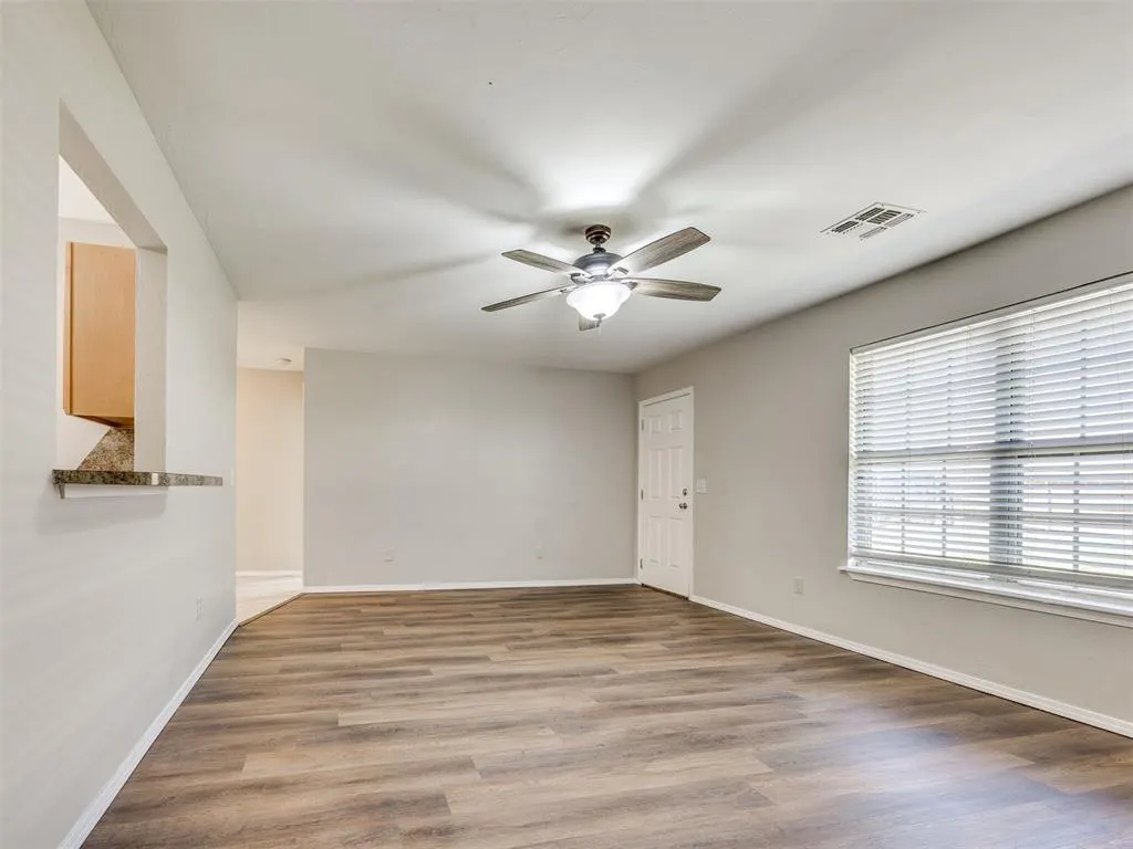 Photo 14 — 613 NE 85th Street, Oklahoma City, OK 73114