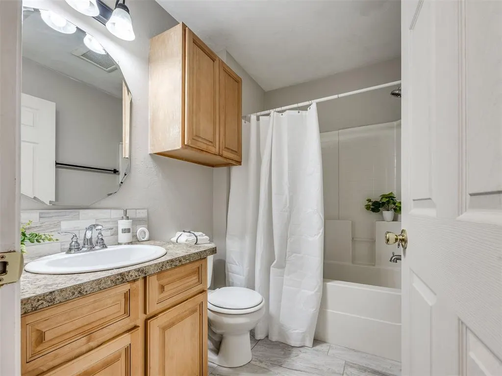 Photo 20 — 613 NE 85th Street, Oklahoma City, OK 73114