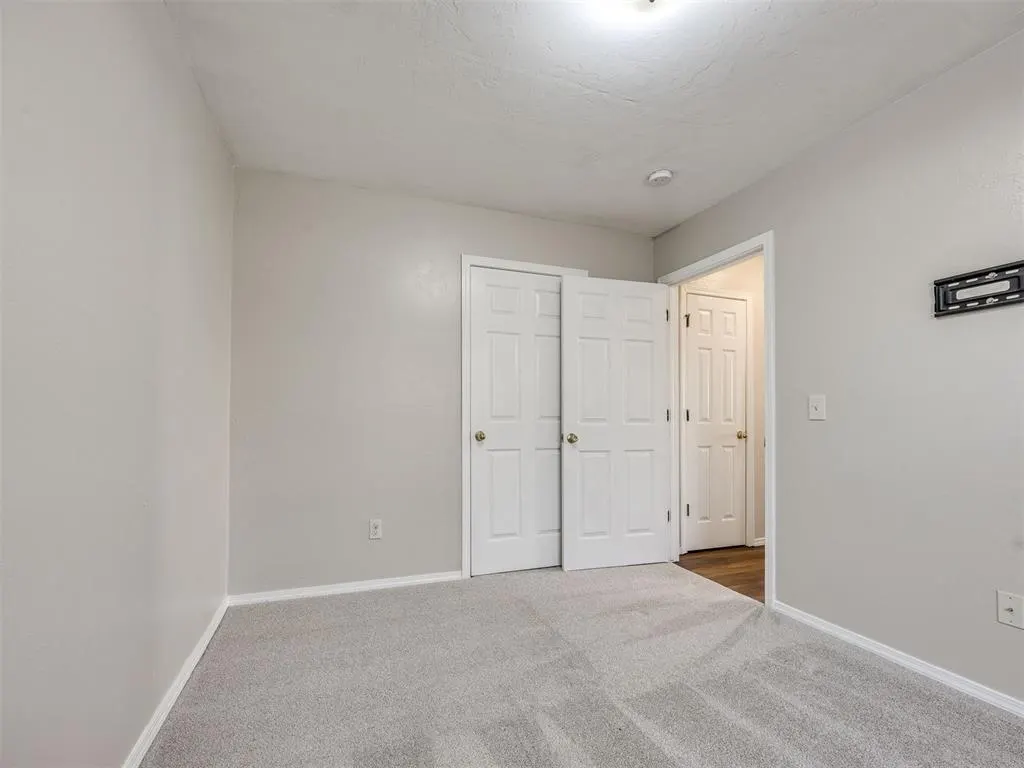 Photo 24 — 613 NE 85th Street, Oklahoma City, OK 73114