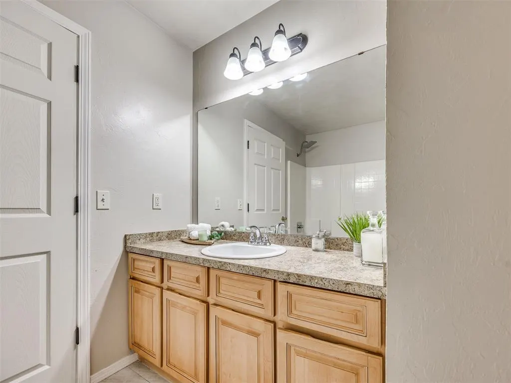 Photo 31 — 613 NE 85th Street, Oklahoma City, OK 73114