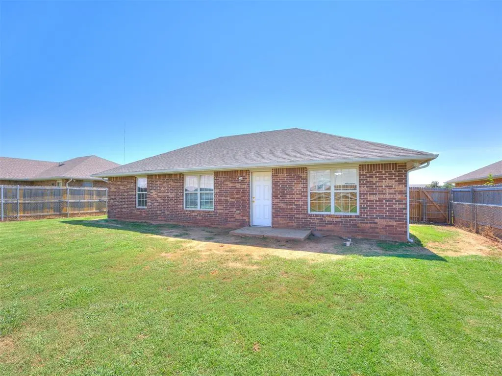 Photo 34 — 613 NE 85th Street, Oklahoma City, OK 73114