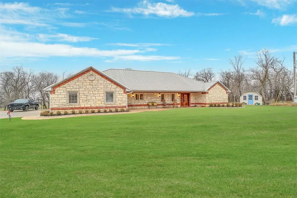 Photo 3 — 15763 S County Road 206 Road, Altus, OK 73521