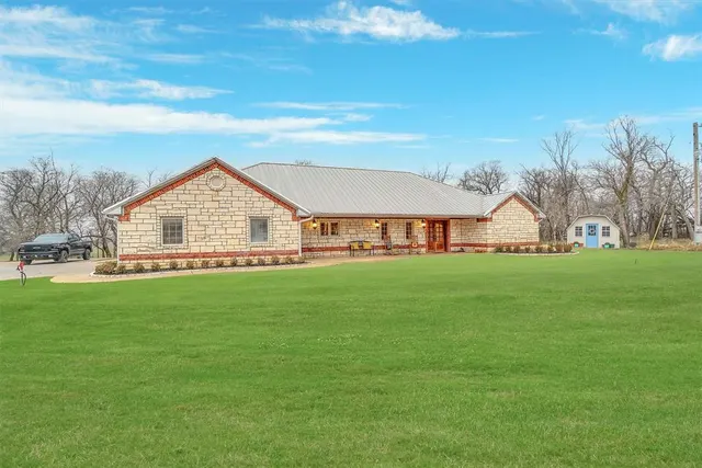 Photo 3 — 15763 S County Road 206 Road, Altus, OK 73521