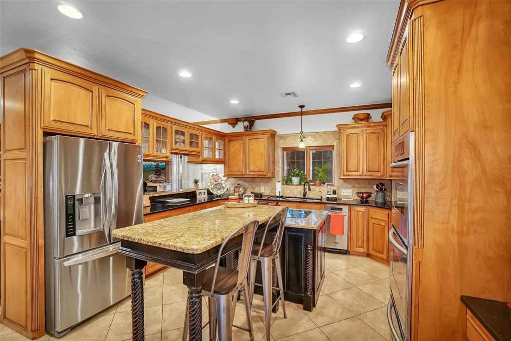 Photo 11 — 15763 S County Road 206 Road, Altus, OK 73521