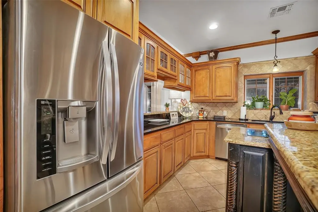 Photo 14 — 15763 S County Road 206 Road, Altus, OK 73521
