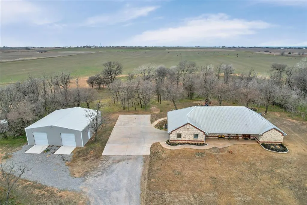 Photo 48 — 15763 S County Road 206 Road, Altus, OK 73521
