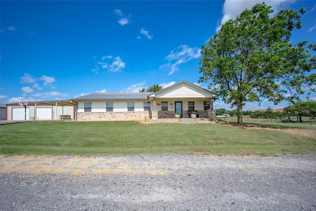 Photo 3 — 1731 County Road 1441, Ninnekah, OK 73067