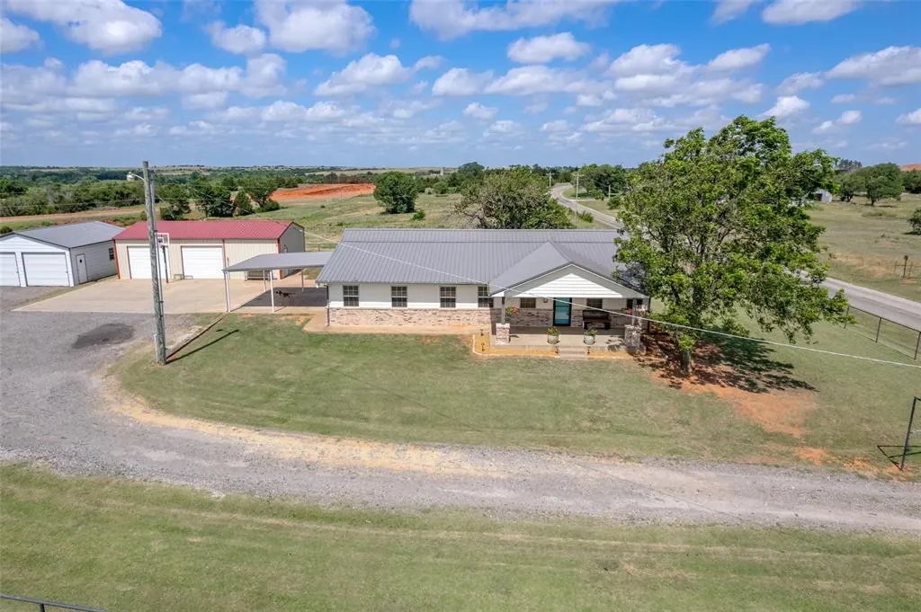 Photo 2 — 1731 County Road 1441, Ninnekah, OK 73067