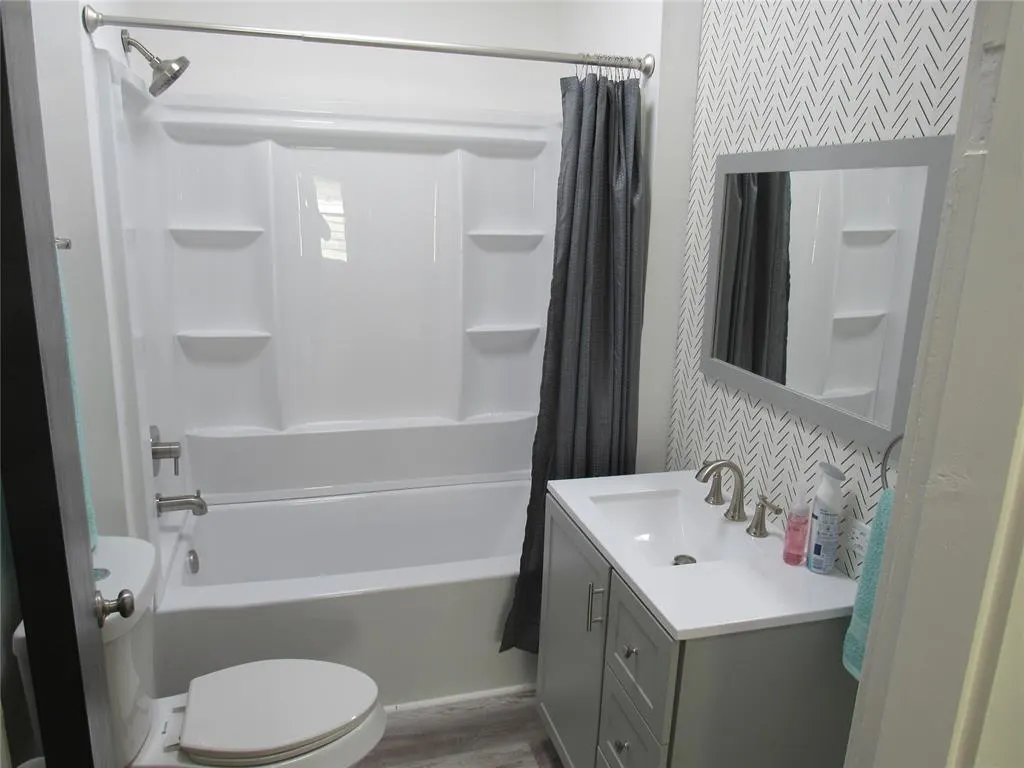 Photo 6 — 116 S Locust Street, Pauls Valley, OK 73075