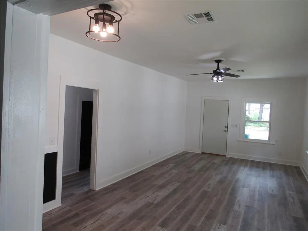 Photo 8 — 116 S Locust Street, Pauls Valley, OK 73075