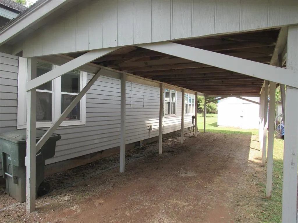 Photo 13 — 116 S Locust Street, Pauls Valley, OK 73075