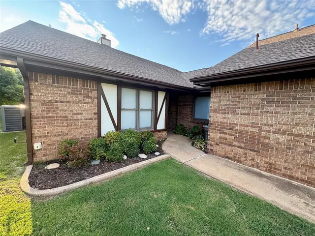 Front exterior — 3224 Pondridge Road, Chickasha, OK 73018