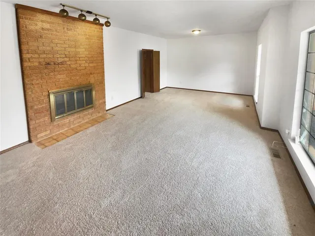Photo 3 — 4044 Spyglass Road, Oklahoma City, OK 73120