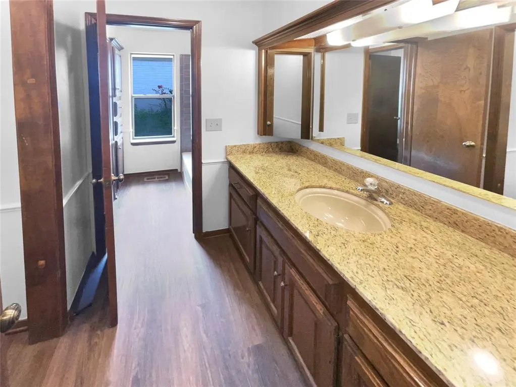 Photo 14 — 4044 Spyglass Road, Oklahoma City, OK 73120
