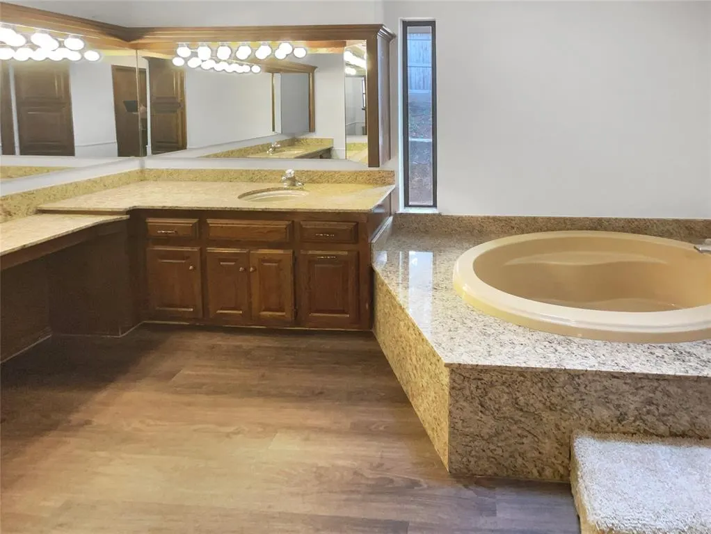 Photo 19 — 4044 Spyglass Road, Oklahoma City, OK 73120