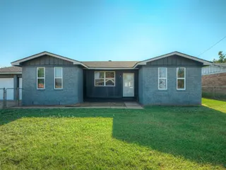 Sold home at 119 Windsor Drive