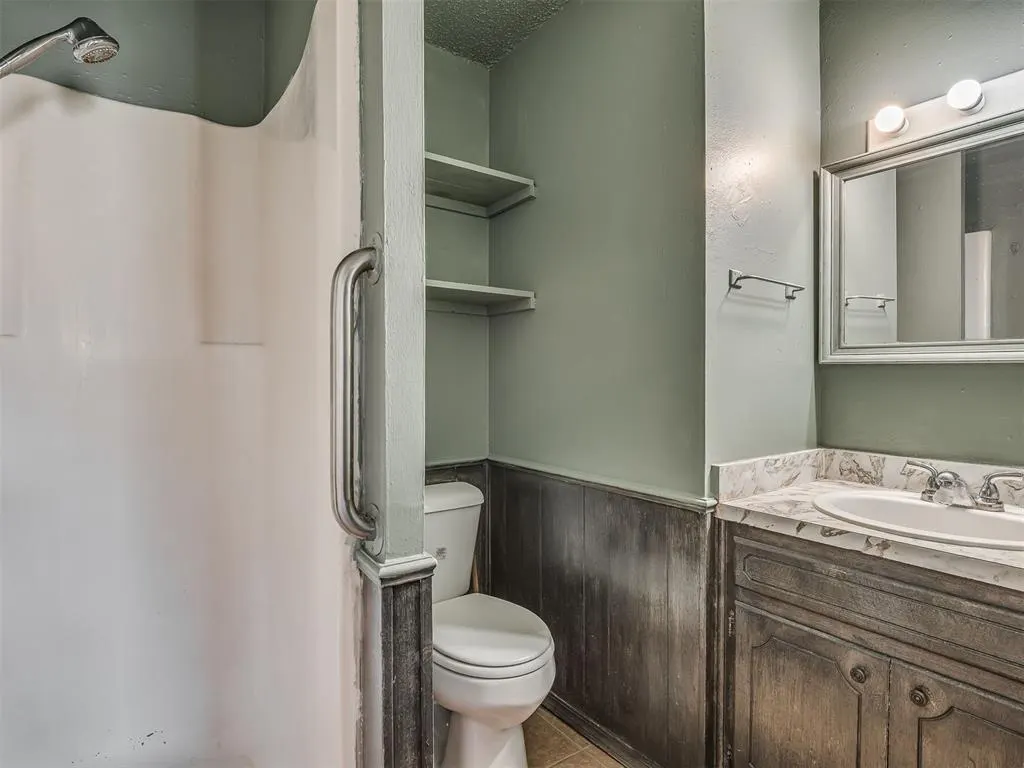 Photo 16 — 119 Windsor Drive, Chickasha, OK 73018