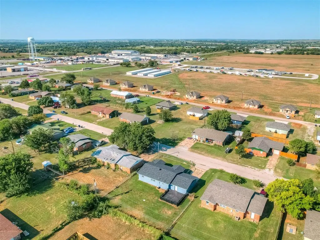Photo 32 — 119 Windsor Drive, Chickasha, OK 73018