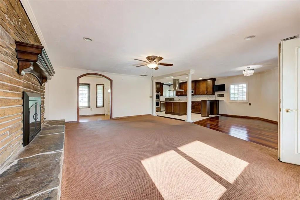 Photo 11 — 3708 NE Kings Row, Forest Park, OK 73121