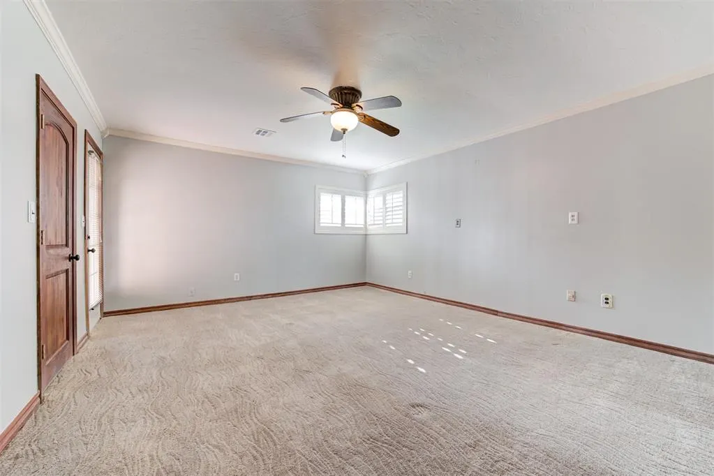 Photo 23 — 3708 NE Kings Row, Forest Park, OK 73121