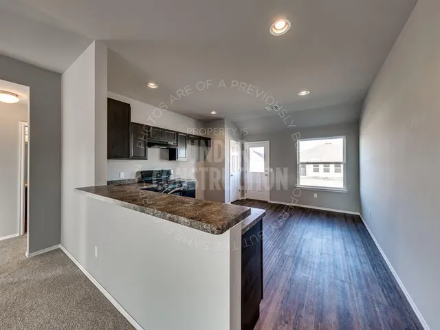 Photo 4 — 372 SW 11th Street, Newcastle, OK 73065