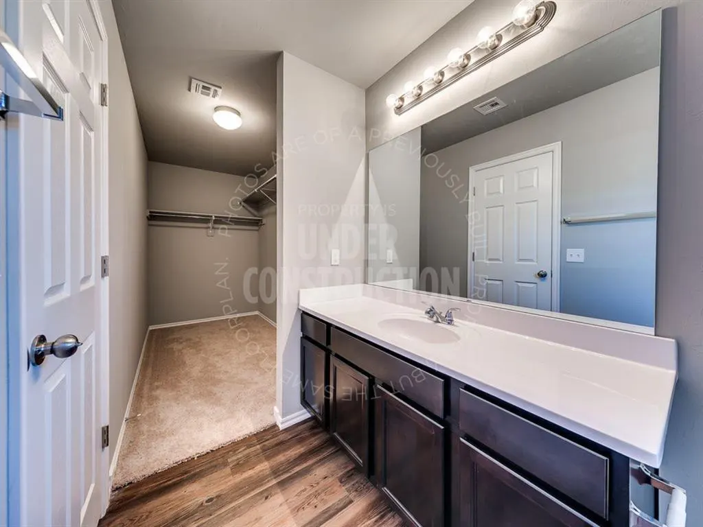 Photo 11 — 372 SW 11th Street, Newcastle, OK 73065