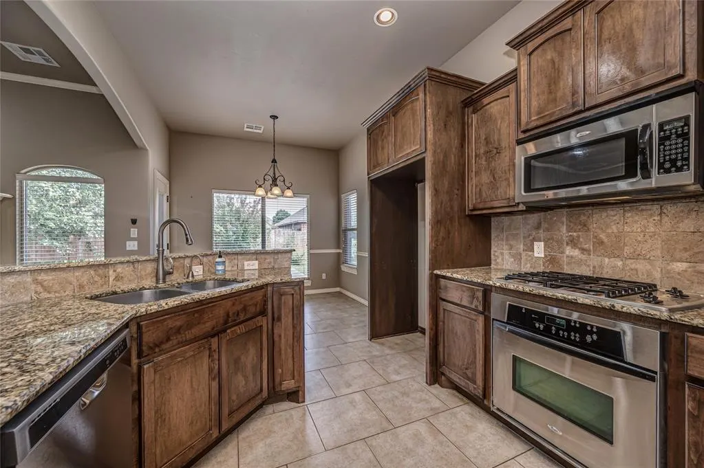 Photo 14 — 1725 Shady Court, Edmond, OK 73003