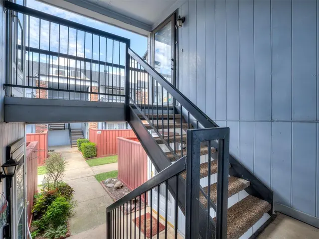 Photo 3 — 3003 River Oaks Drive 241, Norman, OK 73072