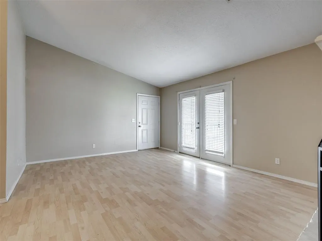 Photo 11 — 3003 River Oaks Drive 241, Norman, OK 73072
